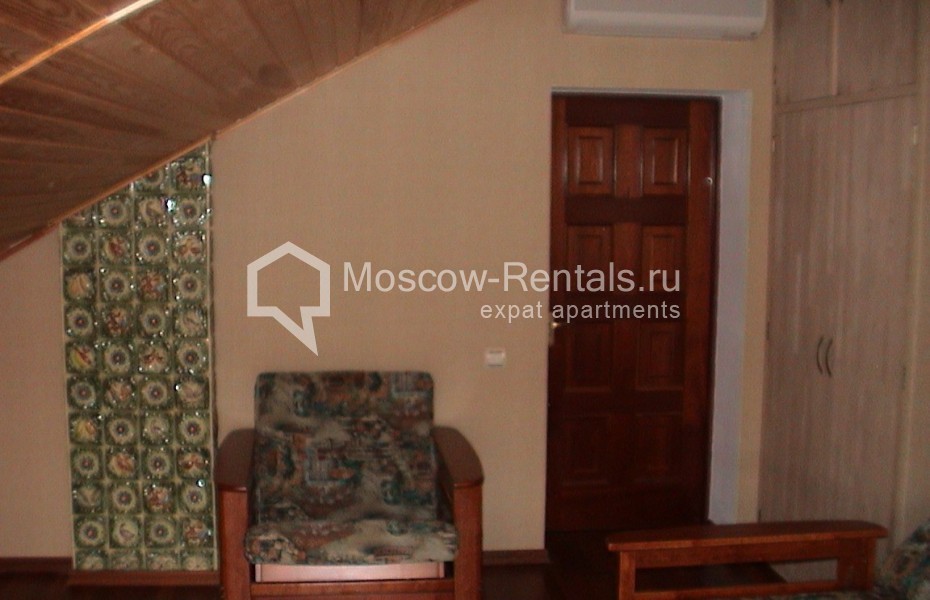 Photo #11 House for <a href="http://moscow-rentals.ru/en/articles/long-term-rent" target="_blank">a long-term</a> rent
 in Russia, Moscow, Moscow region, Shchelkovsky district, New Sloboda village
