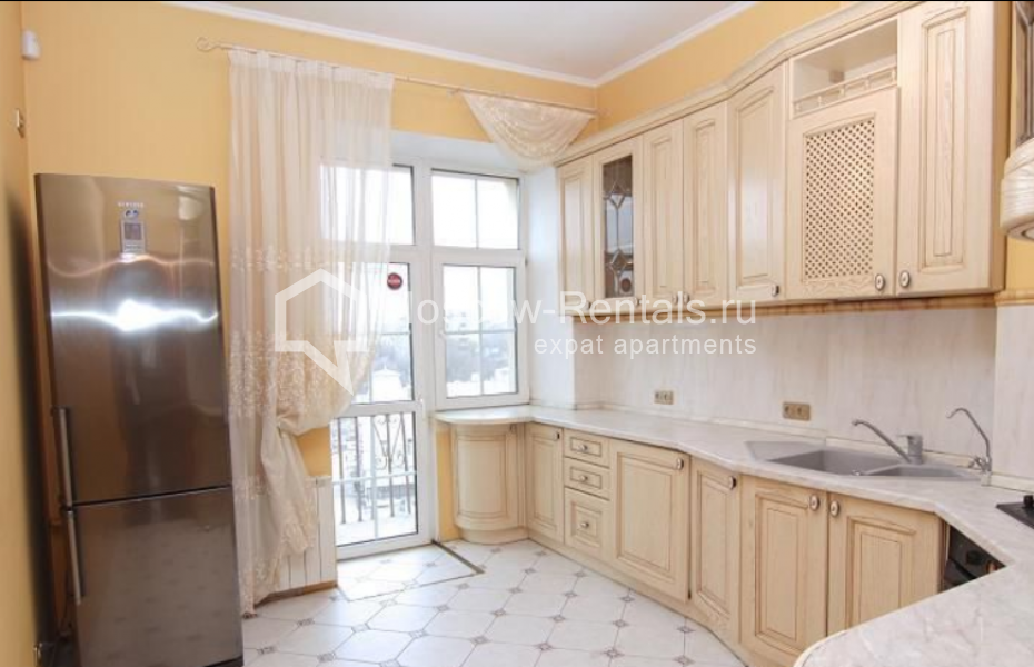 Photo #1 3-room (2 BR) apartment for <a href="http://moscow-rentals.ru/en/articles/long-term-rent" target="_blank">a long-term</a> rent
 in Russia, Moscow, Myasnitskaya str, 40 А