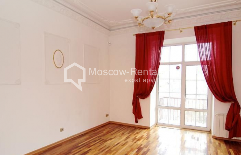 Photo #4 3-room (2 BR) apartment for <a href="http://moscow-rentals.ru/en/articles/long-term-rent" target="_blank">a long-term</a> rent
 in Russia, Moscow, Myasnitskaya str, 40 А