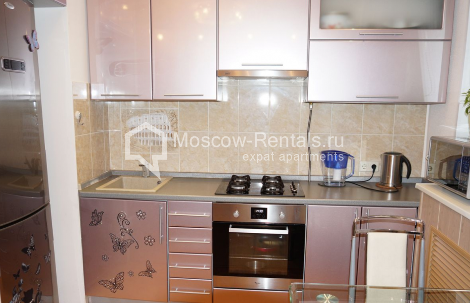 Photo #5 3-room (2 BR) apartment for <a href="http://moscow-rentals.ru/en/articles/long-term-rent" target="_blank">a long-term</a> rent
 in Russia, Moscow, Chistoprudnyi blv, 12 К 2