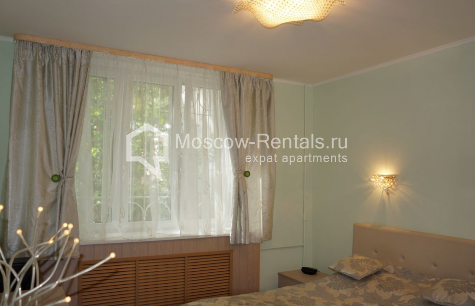 Photo #10 3-room (2 BR) apartment for <a href="http://moscow-rentals.ru/en/articles/long-term-rent" target="_blank">a long-term</a> rent
 in Russia, Moscow, Chistoprudnyi blv, 12 К 2