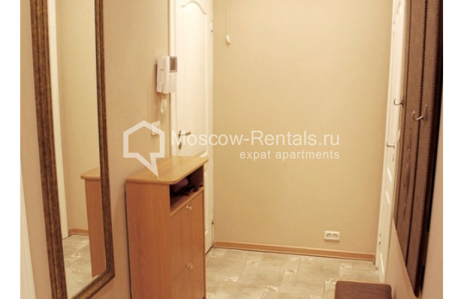 Photo #1 3-room (2 BR) apartment for <a href="http://moscow-rentals.ru/en/articles/long-term-rent" target="_blank">a long-term</a> rent
 in Russia, Moscow, Bolshoi Sergievsky lane, 17 / 20