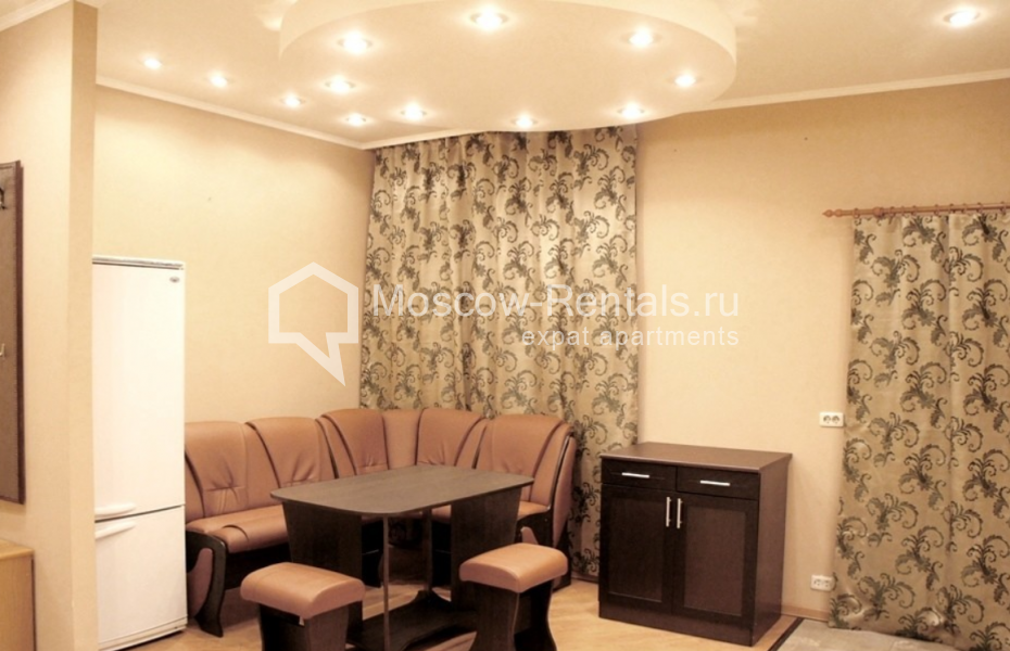 Photo #6 3-room (2 BR) apartment for <a href="http://moscow-rentals.ru/en/articles/long-term-rent" target="_blank">a long-term</a> rent
 in Russia, Moscow, Bolshoi Sergievsky lane, 17 / 20