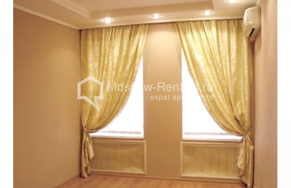 Photo #10 3-room (2 BR) apartment for <a href="http://moscow-rentals.ru/en/articles/long-term-rent" target="_blank">a long-term</a> rent
 in Russia, Moscow, Bolshoi Sergievsky lane, 17 / 20