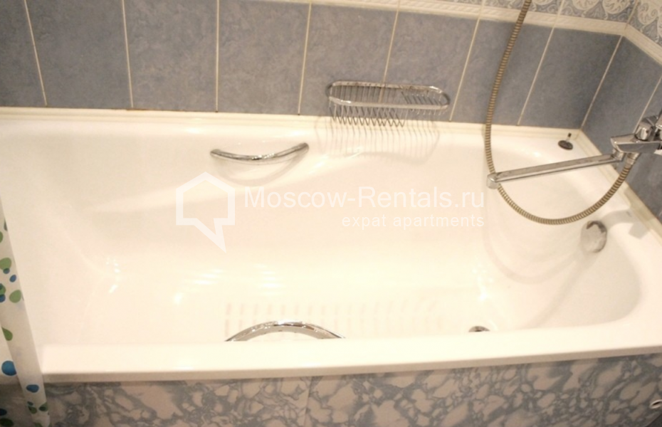 Photo #20 3-room (2 BR) apartment for <a href="http://moscow-rentals.ru/en/articles/long-term-rent" target="_blank">a long-term</a> rent
 in Russia, Moscow, Bolshoi Sergievsky lane, 17 / 20