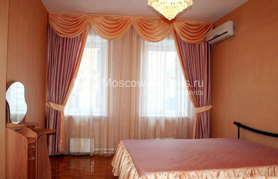 Photo #6 3-room (2 BR) apartment for <a href="http://moscow-rentals.ru/en/articles/long-term-rent" target="_blank">a long-term</a> rent
 in Russia, Moscow, Trubnaya str, 22/1