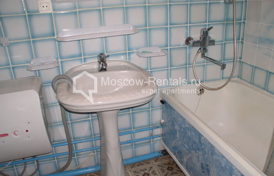 Photo #8 3-room (2 BR) apartment for <a href="http://moscow-rentals.ru/en/articles/long-term-rent" target="_blank">a long-term</a> rent
 in Russia, Moscow, Trubnaya str, 22/1