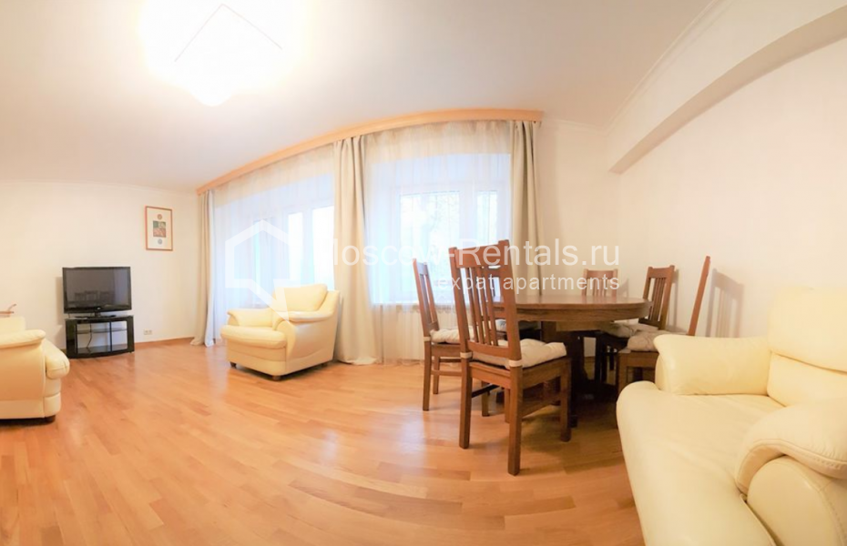 Photo #1 3-room (2 BR) apartment for <a href="http://moscow-rentals.ru/en/articles/long-term-rent" target="_blank">a long-term</a> rent
 in Russia, Moscow, Durasovsky lane, 9