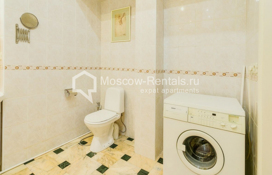 Photo #8 3-room (2 BR) apartment for <a href="http://moscow-rentals.ru/en/articles/long-term-rent" target="_blank">a long-term</a> rent
 in Russia, Moscow, Malaya Ordynka, 36