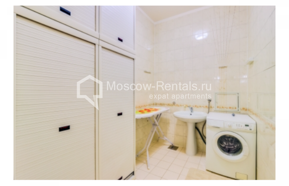 Photo #10 3-room (2 BR) apartment for <a href="http://moscow-rentals.ru/en/articles/long-term-rent" target="_blank">a long-term</a> rent
 in Russia, Moscow, Novocheremushinskaya str, 71/32