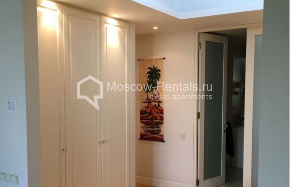 Photo #13 5-room (4 BR) apartment for <a href="http://moscow-rentals.ru/en/articles/long-term-rent" target="_blank">a long-term</a> rent
 in Russia, Moscow, Trubnikovsky lane, 13С1