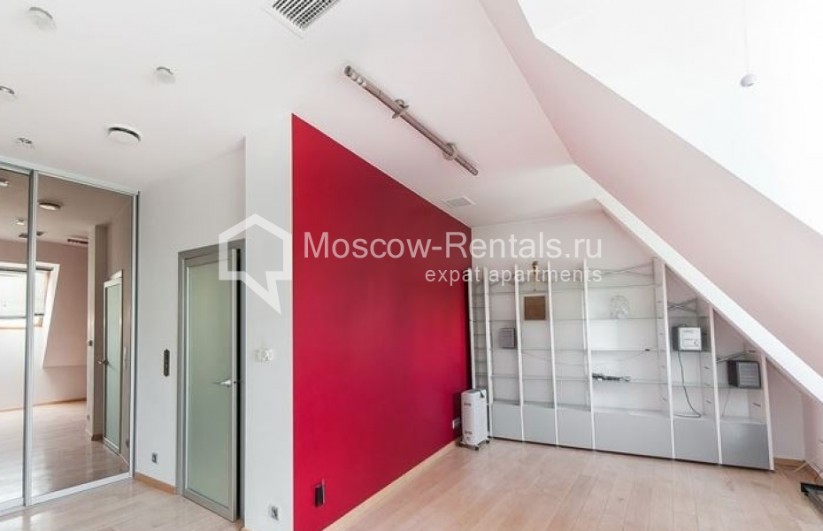 Photo #23 5-room (4 BR) apartment for <a href="http://moscow-rentals.ru/en/articles/long-term-rent" target="_blank">a long-term</a> rent
 in Russia, Moscow, Merzlyakovsky lane, 13