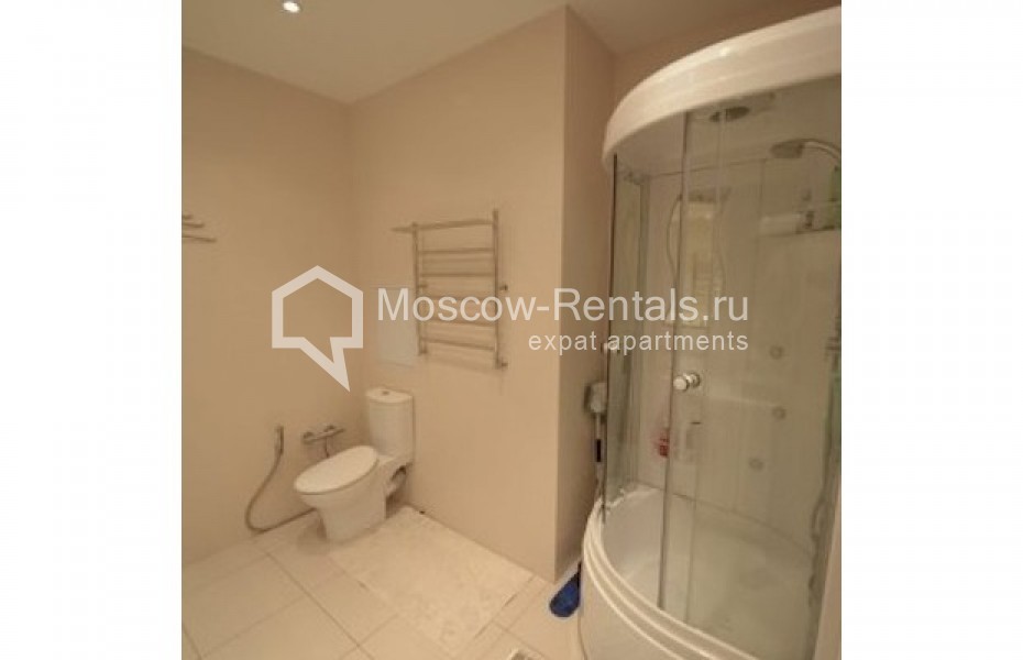 Photo #12 2-room (1 BR) apartment for <a href="http://moscow-rentals.ru/en/articles/long-term-rent" target="_blank">a long-term</a> rent
 in Russia, Moscow, str. Pokryshkina, 1h1