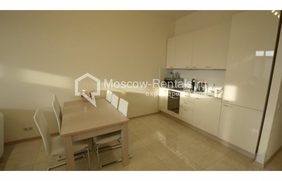 Photo #2 2-room (1 BR) apartment for <a href="http://moscow-rentals.ru/en/articles/long-term-rent" target="_blank">a long-term</a> rent
 in Russia, Moscow, str. Pokryshkina, 1h1