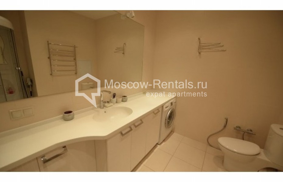 Photo #10 2-room (1 BR) apartment for <a href="http://moscow-rentals.ru/en/articles/long-term-rent" target="_blank">a long-term</a> rent
 in Russia, Moscow, str. Pokryshkina, 1h1
