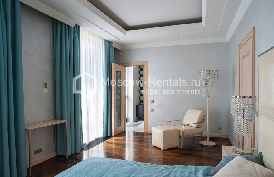 Photo #2 4-room (3 BR) apartment for <a href="http://moscow-rentals.ru/en/articles/long-term-rent" target="_blank">a long-term</a> rent
 in Russia, Moscow, Ostozhenka str, 27 К2
