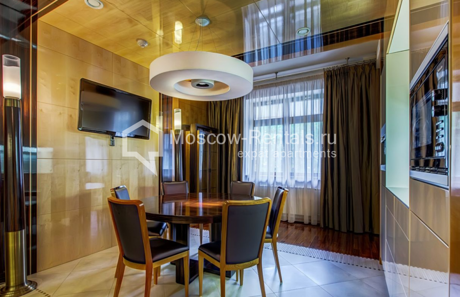 Photo #5 4-room (3 BR) apartment for <a href="http://moscow-rentals.ru/en/articles/long-term-rent" target="_blank">a long-term</a> rent
 in Russia, Moscow, 1st Tverskoy-Yamskoy lane, 11