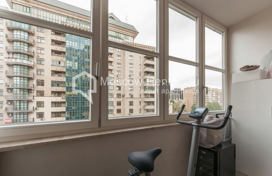 Photo #13 4-room (3 BR) apartment for <a href="http://moscow-rentals.ru/en/articles/long-term-rent" target="_blank">a long-term</a> rent
 in Russia, Moscow, Aleksandra Nevskogo str, 27