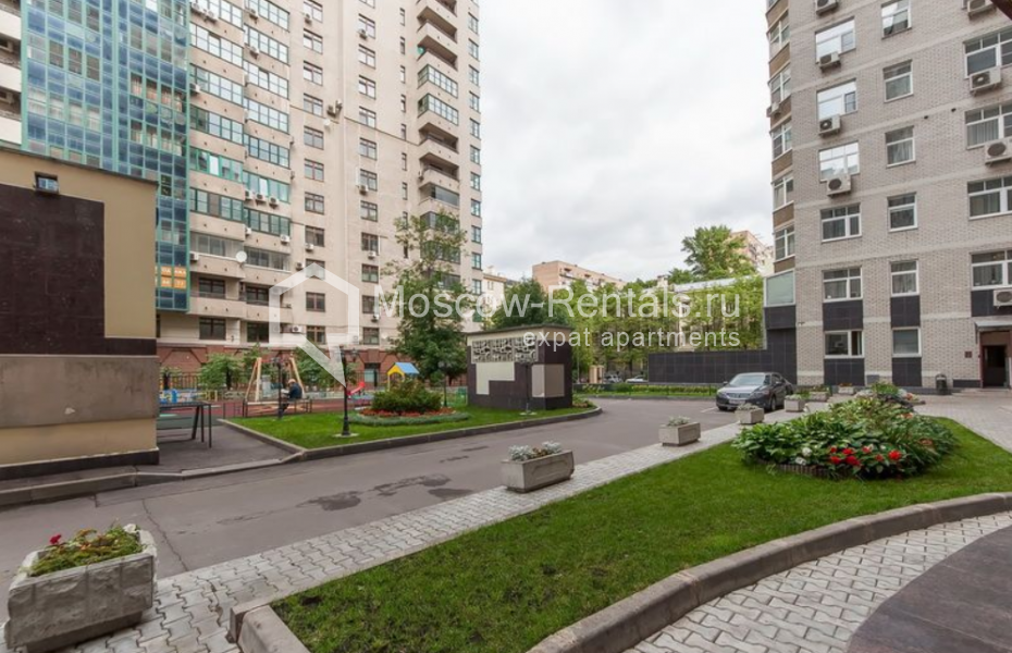 Photo #35 4-room (3 BR) apartment for <a href="http://moscow-rentals.ru/en/articles/long-term-rent" target="_blank">a long-term</a> rent
 in Russia, Moscow, Aleksandra Nevskogo str, 27