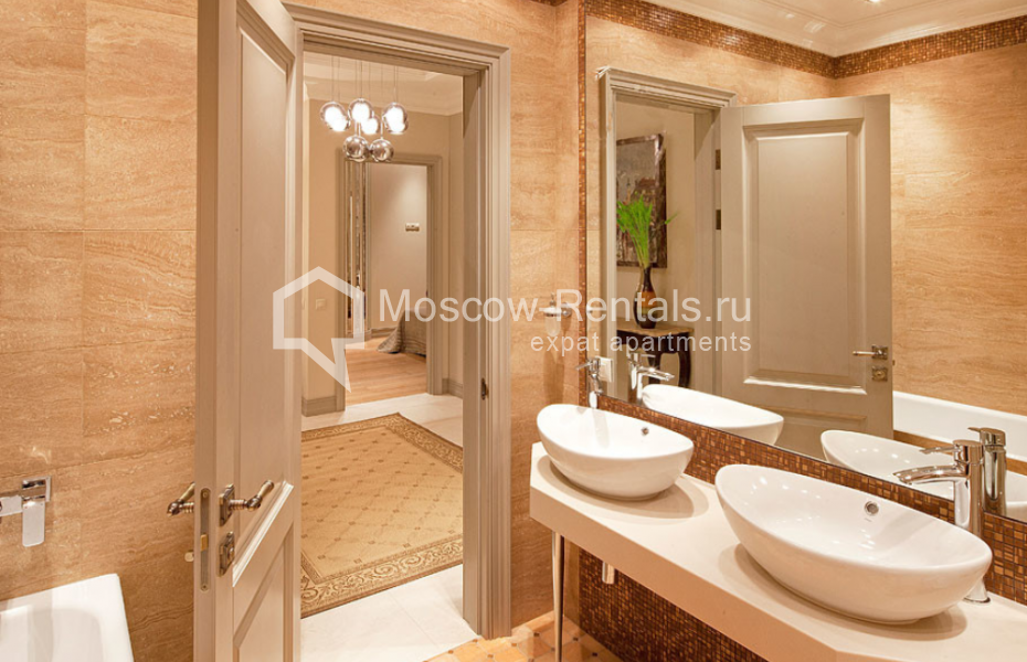 Photo #12 4-room (3 BR) apartment for <a href="http://moscow-rentals.ru/en/articles/long-term-rent" target="_blank">a long-term</a> rent
 in Russia, Moscow, Bolshaya Gruzinskaya str, 69