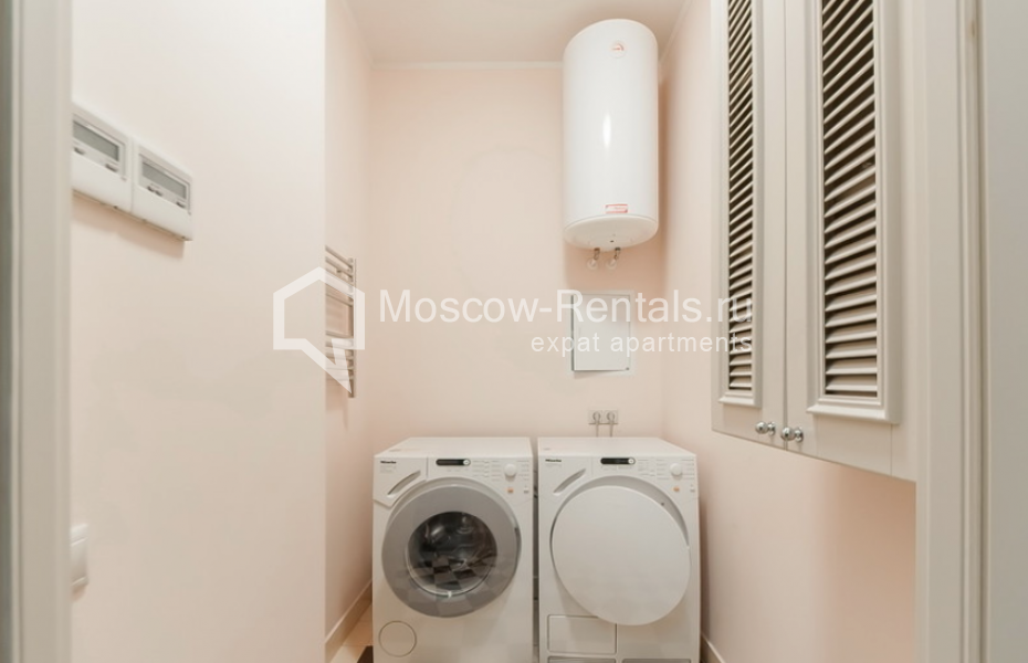 Photo #17 4-room (3 BR) apartment for <a href="http://moscow-rentals.ru/en/articles/long-term-rent" target="_blank">a long-term</a> rent
 in Russia, Moscow, Leontievsky lane, 11