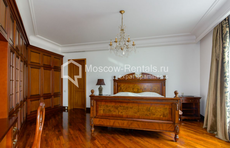 Photo #4 4-room (3 BR) apartment for <a href="http://moscow-rentals.ru/en/articles/long-term-rent" target="_blank">a long-term</a> rent
 in Russia, Moscow, 7th Rostovskyi lane, 11