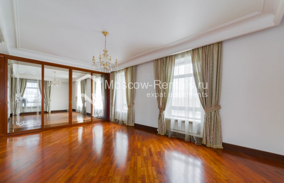 Photo #7 4-room (3 BR) apartment for <a href="http://moscow-rentals.ru/en/articles/long-term-rent" target="_blank">a long-term</a> rent
 in Russia, Moscow, 7th Rostovskyi lane, 11
