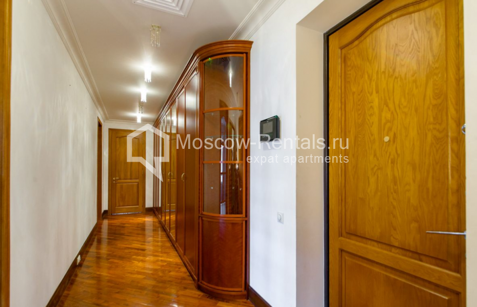 Photo #12 4-room (3 BR) apartment for <a href="http://moscow-rentals.ru/en/articles/long-term-rent" target="_blank">a long-term</a> rent
 in Russia, Moscow, 7th Rostovskyi lane, 11