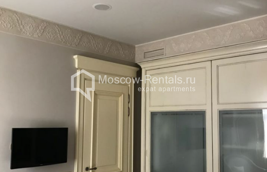 Photo #11 5-room (4 BR) apartment for <a href="http://moscow-rentals.ru/en/articles/long-term-rent" target="_blank">a long-term</a> rent
 in Russia, Moscow, Bolshoi Palashevskyi lane, 1С2
