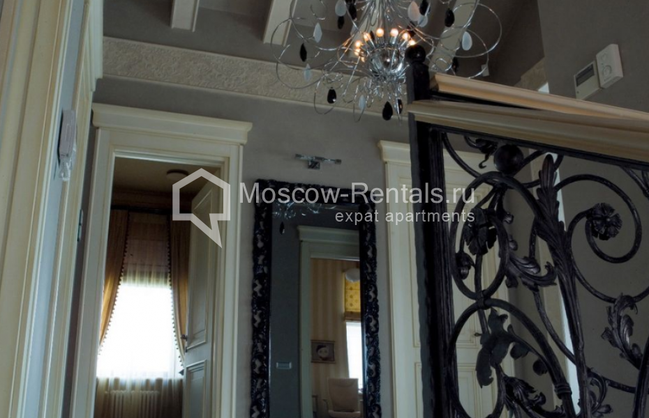 Photo #17 5-room (4 BR) apartment for <a href="http://moscow-rentals.ru/en/articles/long-term-rent" target="_blank">a long-term</a> rent
 in Russia, Moscow, Bolshoi Palashevskyi lane, 1С2