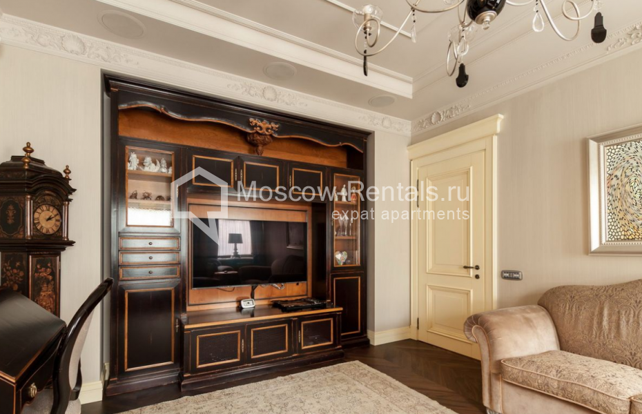 Photo #8 5-room (4 BR) apartment for <a href="http://moscow-rentals.ru/en/articles/long-term-rent" target="_blank">a long-term</a> rent
 in Russia, Moscow, Bolshoi Palashevskyi lane, 1С2