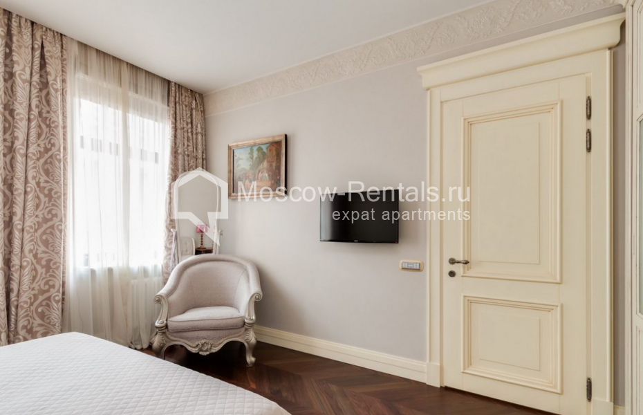Photo #10 5-room (4 BR) apartment for <a href="http://moscow-rentals.ru/en/articles/long-term-rent" target="_blank">a long-term</a> rent
 in Russia, Moscow, Bolshoi Palashevskyi lane, 1С2