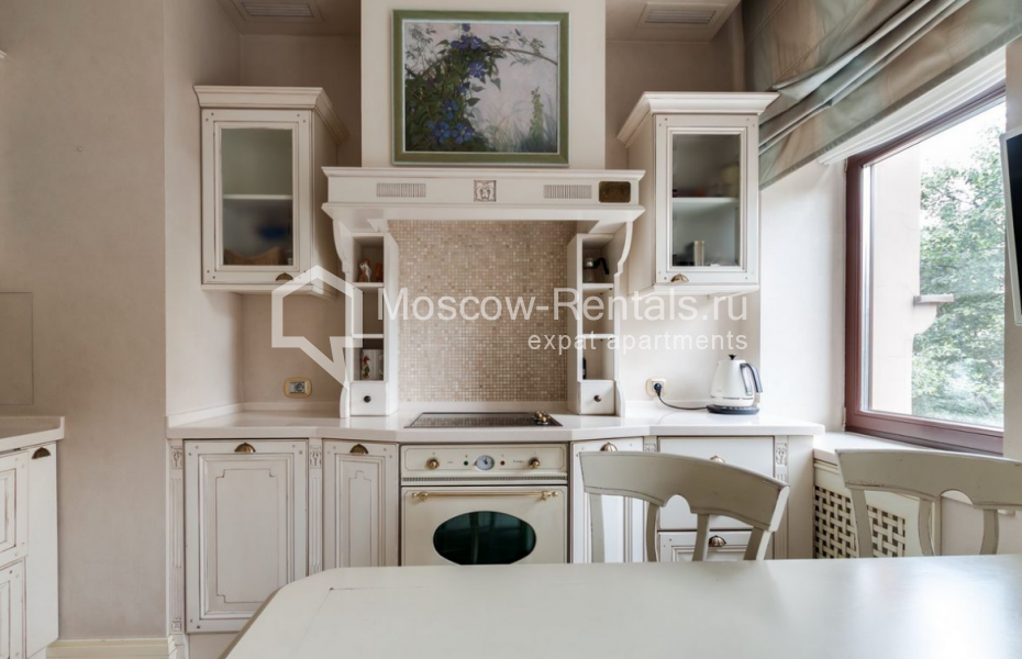 Photo #14 5-room (4 BR) apartment for <a href="http://moscow-rentals.ru/en/articles/long-term-rent" target="_blank">a long-term</a> rent
 in Russia, Moscow, Bolshoi Palashevskyi lane, 1С2