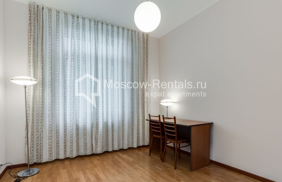 Photo #5 3-room (2 BR) apartment for <a href="http://moscow-rentals.ru/en/articles/long-term-rent" target="_blank">a long-term</a> rent
 in Russia, Moscow, Trubnikovskyi lane, 13 С 1