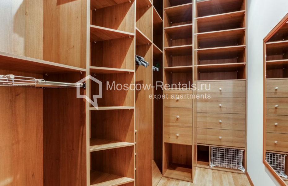 Photo #13 3-room (2 BR) apartment for <a href="http://moscow-rentals.ru/en/articles/long-term-rent" target="_blank">a long-term</a> rent
 in Russia, Moscow, Trubnikovskyi lane, 13 С 1