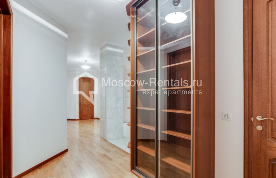 Photo #14 3-room (2 BR) apartment for <a href="http://moscow-rentals.ru/en/articles/long-term-rent" target="_blank">a long-term</a> rent
 in Russia, Moscow, Trubnikovskyi lane, 13 С 1