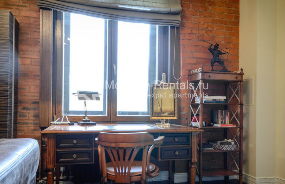 Photo #11 3-room (2 BR) apartment for <a href="http://moscow-rentals.ru/en/articles/long-term-rent" target="_blank">a long-term</a> rent
 in Russia, Moscow, Prechistenka str, 31/16