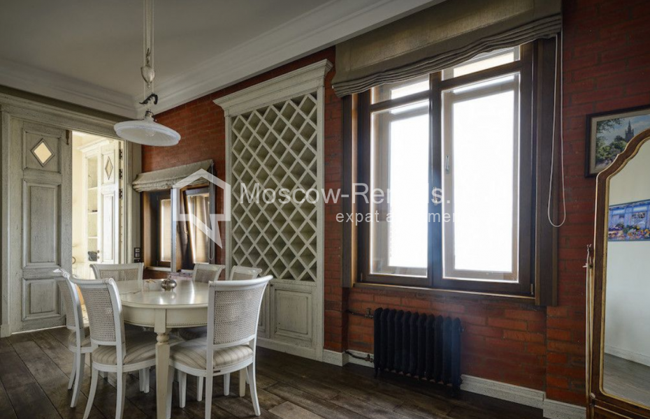 Photo #6 3-room (2 BR) apartment for <a href="http://moscow-rentals.ru/en/articles/long-term-rent" target="_blank">a long-term</a> rent
 in Russia, Moscow, Prechistenka str, 31/16