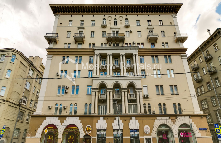 Photo #14 3-room (2 BR) apartment for <a href="http://moscow-rentals.ru/en/articles/long-term-rent" target="_blank">a long-term</a> rent
 in Russia, Moscow, Prechistenka str, 31/16