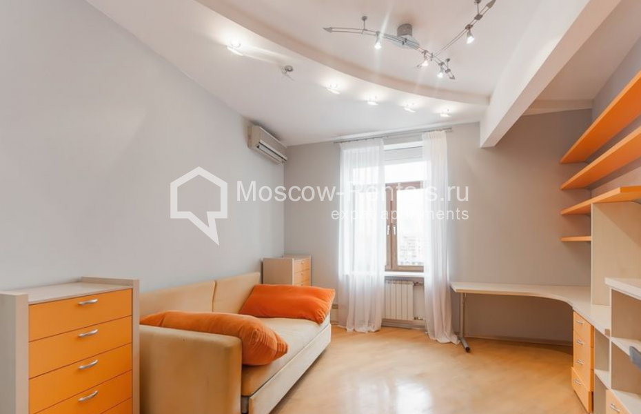Photo #14 4-room (3 BR) apartment for <a href="http://moscow-rentals.ru/en/articles/long-term-rent" target="_blank">a long-term</a> rent
 in Russia, Moscow, Savvinskaya emb,  3