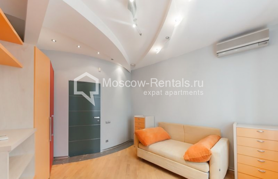 Photo #15 4-room (3 BR) apartment for <a href="http://moscow-rentals.ru/en/articles/long-term-rent" target="_blank">a long-term</a> rent
 in Russia, Moscow, Savvinskaya emb,  3