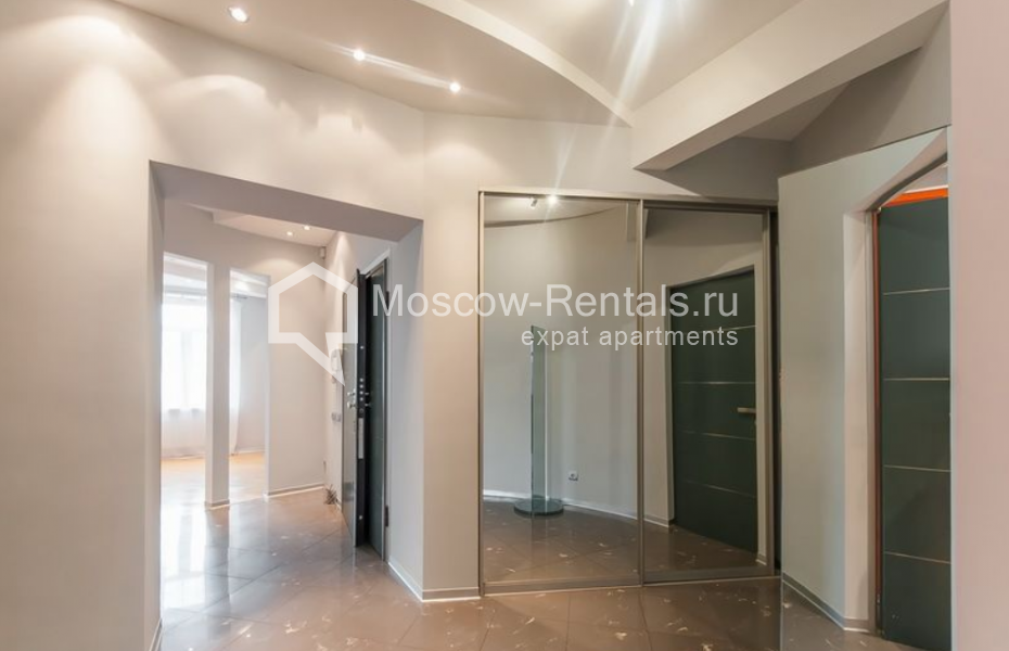 Photo #29 4-room (3 BR) apartment for <a href="http://moscow-rentals.ru/en/articles/long-term-rent" target="_blank">a long-term</a> rent
 in Russia, Moscow, Savvinskaya emb,  3