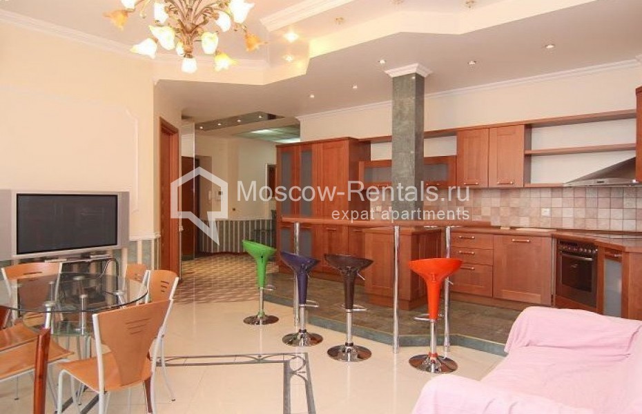 Photo #1 6-room (5 BR) apartment for <a href="http://moscow-rentals.ru/en/articles/long-term-rent" target="_blank">a long-term</a> rent
 in Russia, Moscow, Myasnitskaya str, 21 с 8