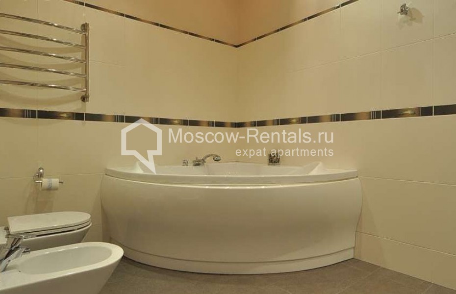 Photo #19 4-room (3 BR) apartment for <a href="http://moscow-rentals.ru/en/articles/long-term-rent" target="_blank">a long-term</a> rent
 in Russia, Moscow, Lyalin lane, 19 К 1