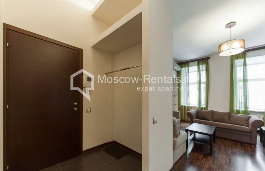 Photo #18 2-room (1 BR) apartment for <a href="http://moscow-rentals.ru/en/articles/long-term-rent" target="_blank">a long-term</a> rent
 in Russia, Moscow, Sretensky lane,  4