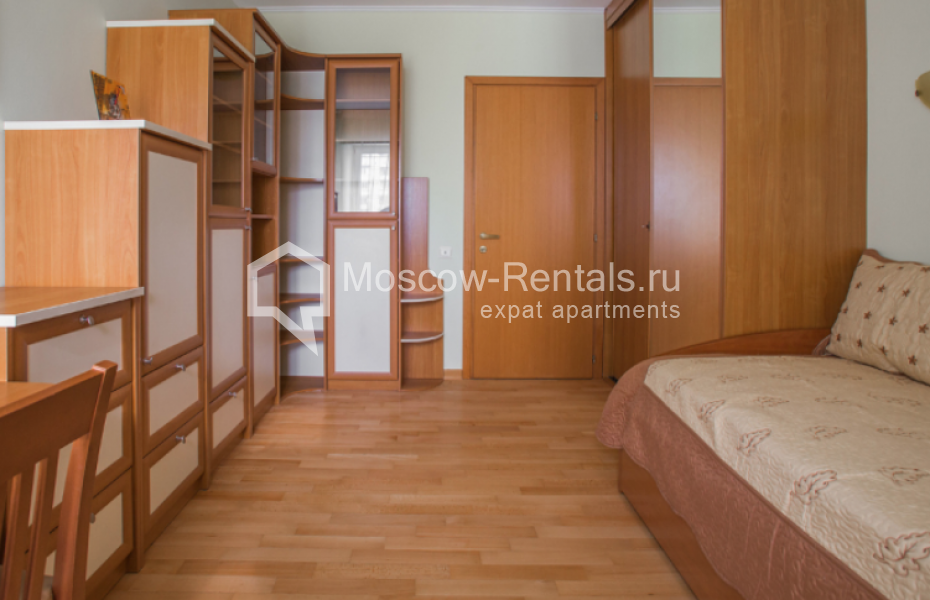 Photo #13 3-room (2 BR) apartment for <a href="http://moscow-rentals.ru/en/articles/long-term-rent" target="_blank">a long-term</a> rent
 in Russia, Moscow, Daev lane, 14