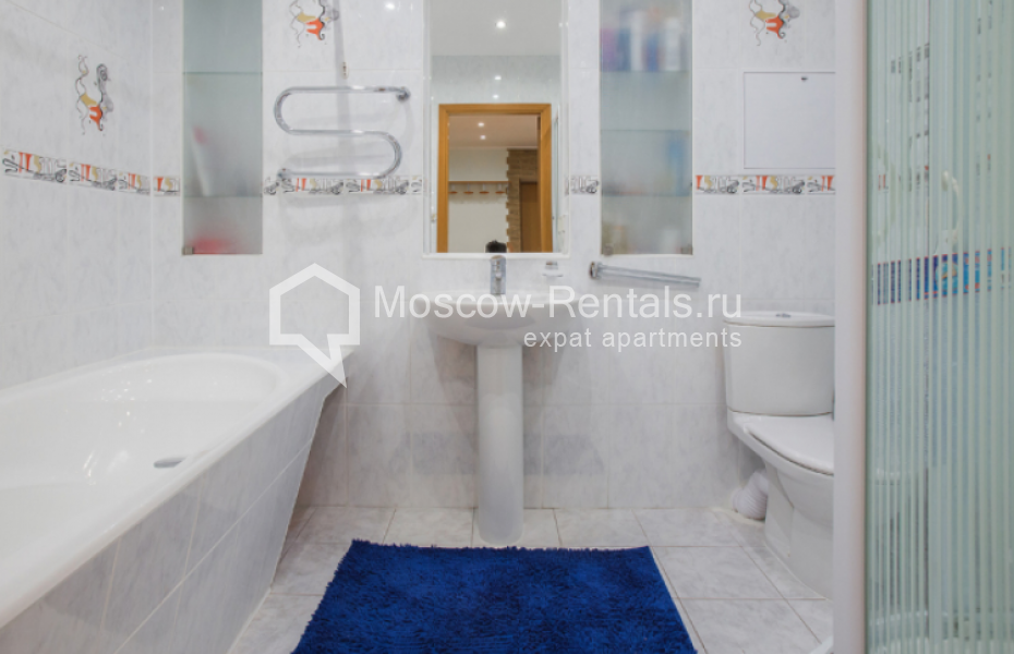 Photo #15 3-room (2 BR) apartment for <a href="http://moscow-rentals.ru/en/articles/long-term-rent" target="_blank">a long-term</a> rent
 in Russia, Moscow, Daev lane, 14