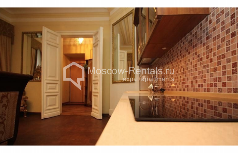 Photo #5 2-room (1 BR) apartment for <a href="http://moscow-rentals.ru/en/articles/long-term-rent" target="_blank">a long-term</a> rent
 in Russia, Moscow, Pokrovka str, 34