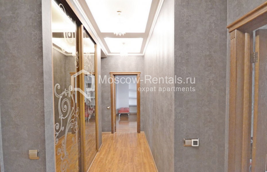 Photo #5 3-room (2 BR) apartment for <a href="http://moscow-rentals.ru/en/articles/long-term-rent" target="_blank">a long-term</a> rent
 in Russia, Moscow, Bolshoi Zlatouskinskyi lane, 3 А С 2