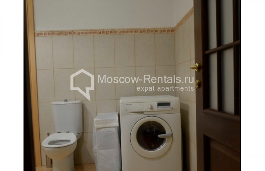 Photo #11 3-room (2 BR) apartment for <a href="http://moscow-rentals.ru/en/articles/long-term-rent" target="_blank">a long-term</a> rent
 in Russia, Moscow, Zvonarskyi lane, 1
